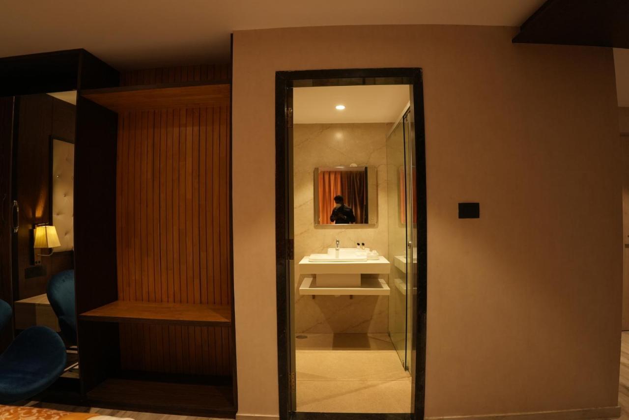 Hotel Ocean Vista Bay Visakhapatnam Exterior photo