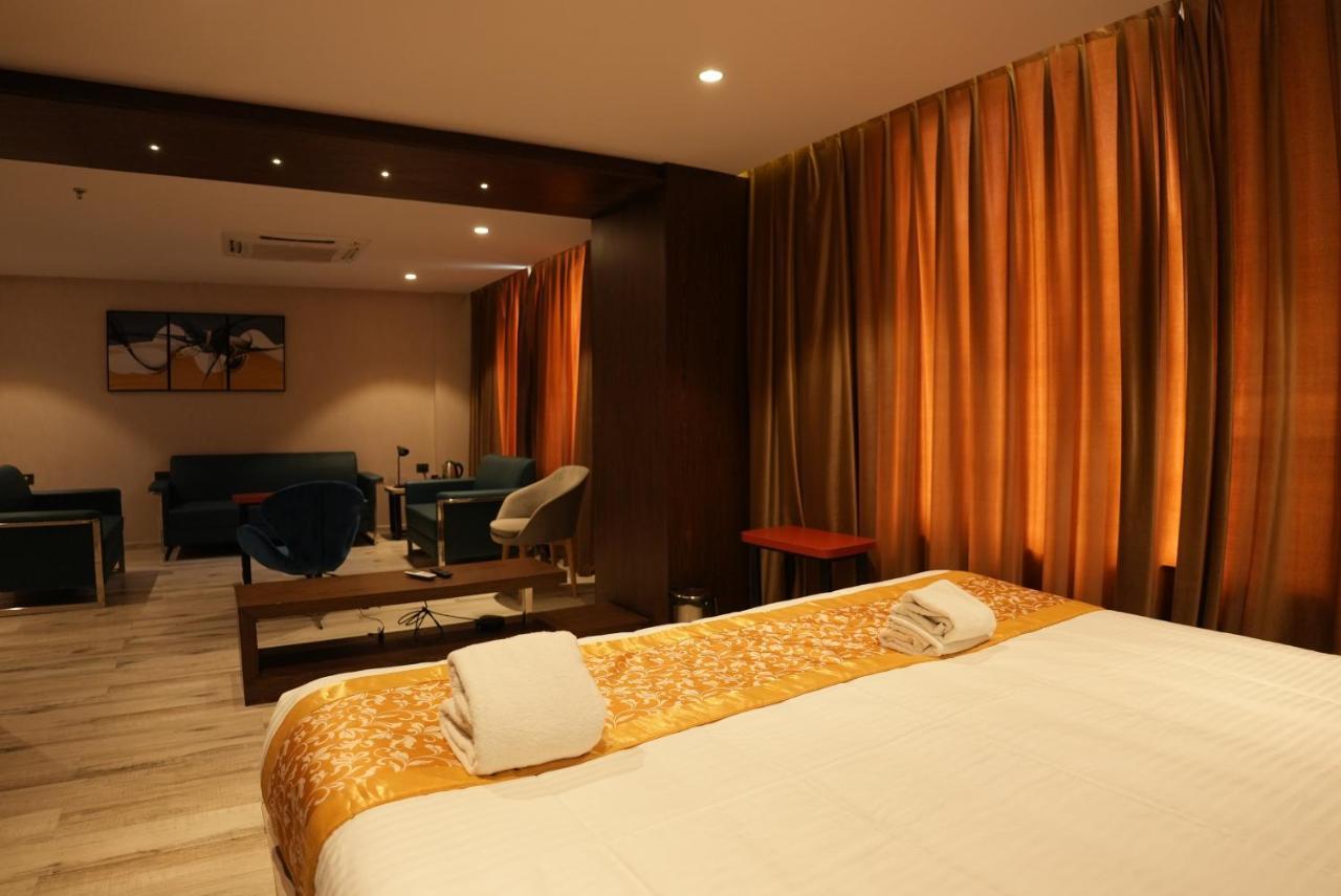Hotel Ocean Vista Bay Visakhapatnam Exterior photo
