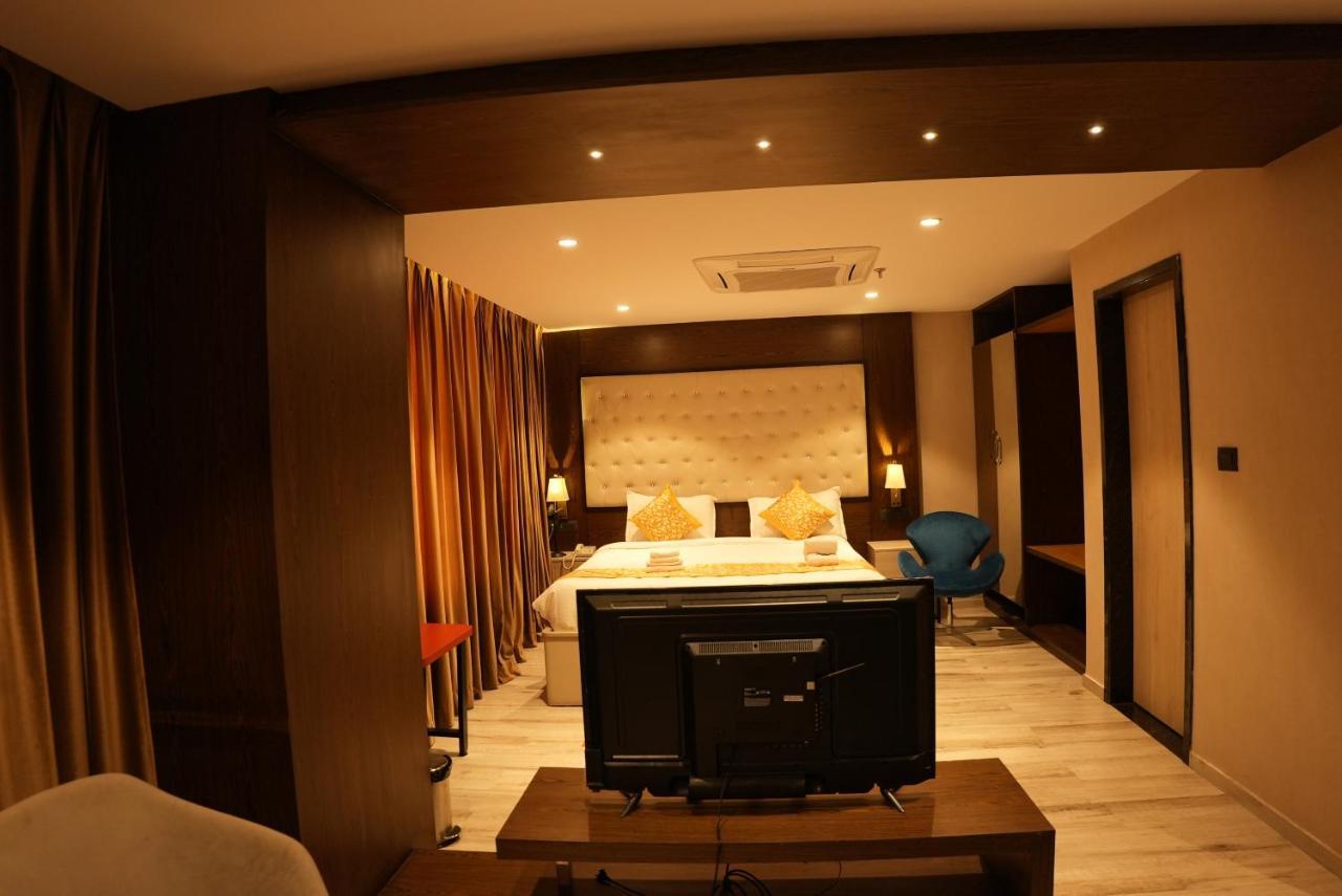 Hotel Ocean Vista Bay Visakhapatnam Exterior photo